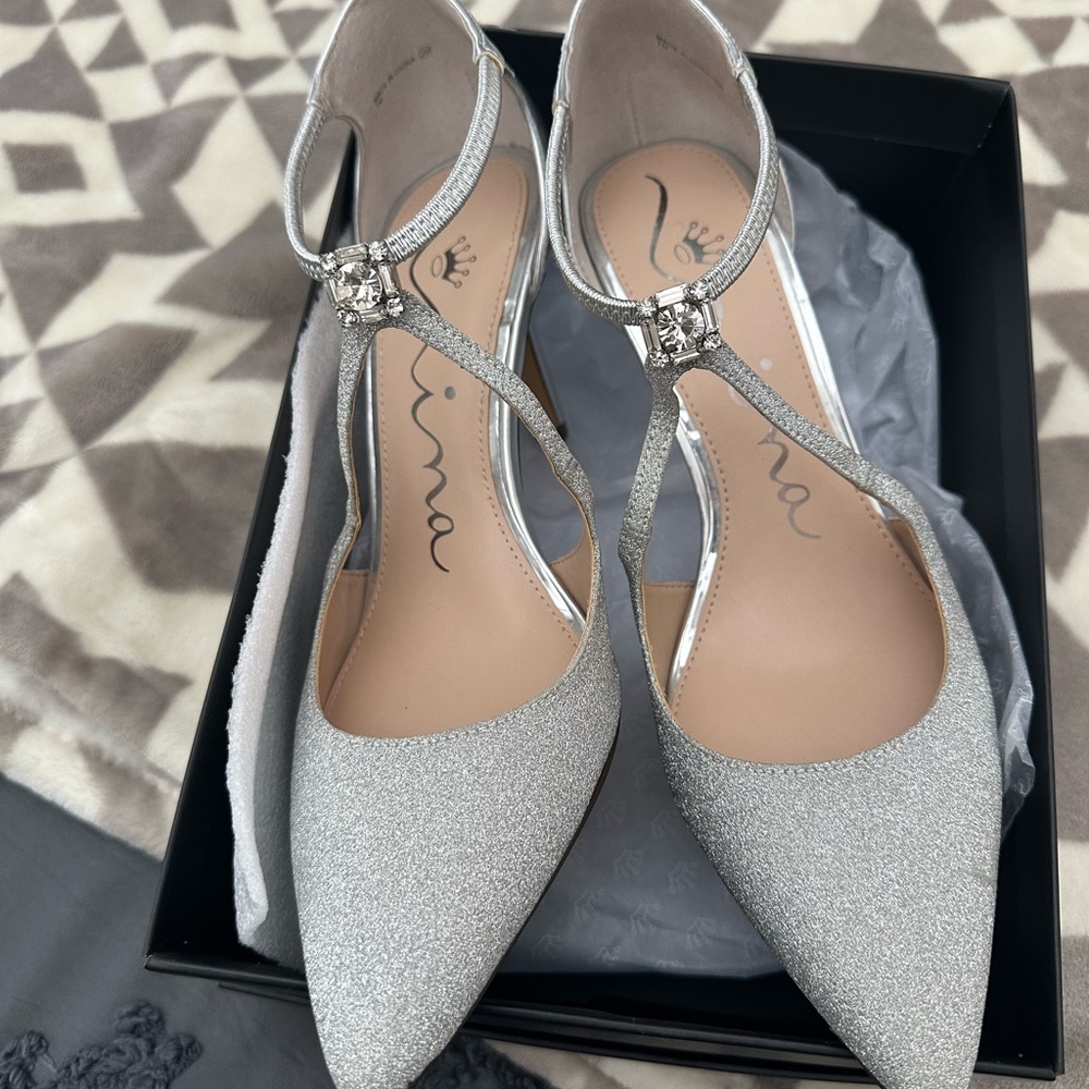 Nina Silver Glitter Heels Size 10 - Picture 2 of 4